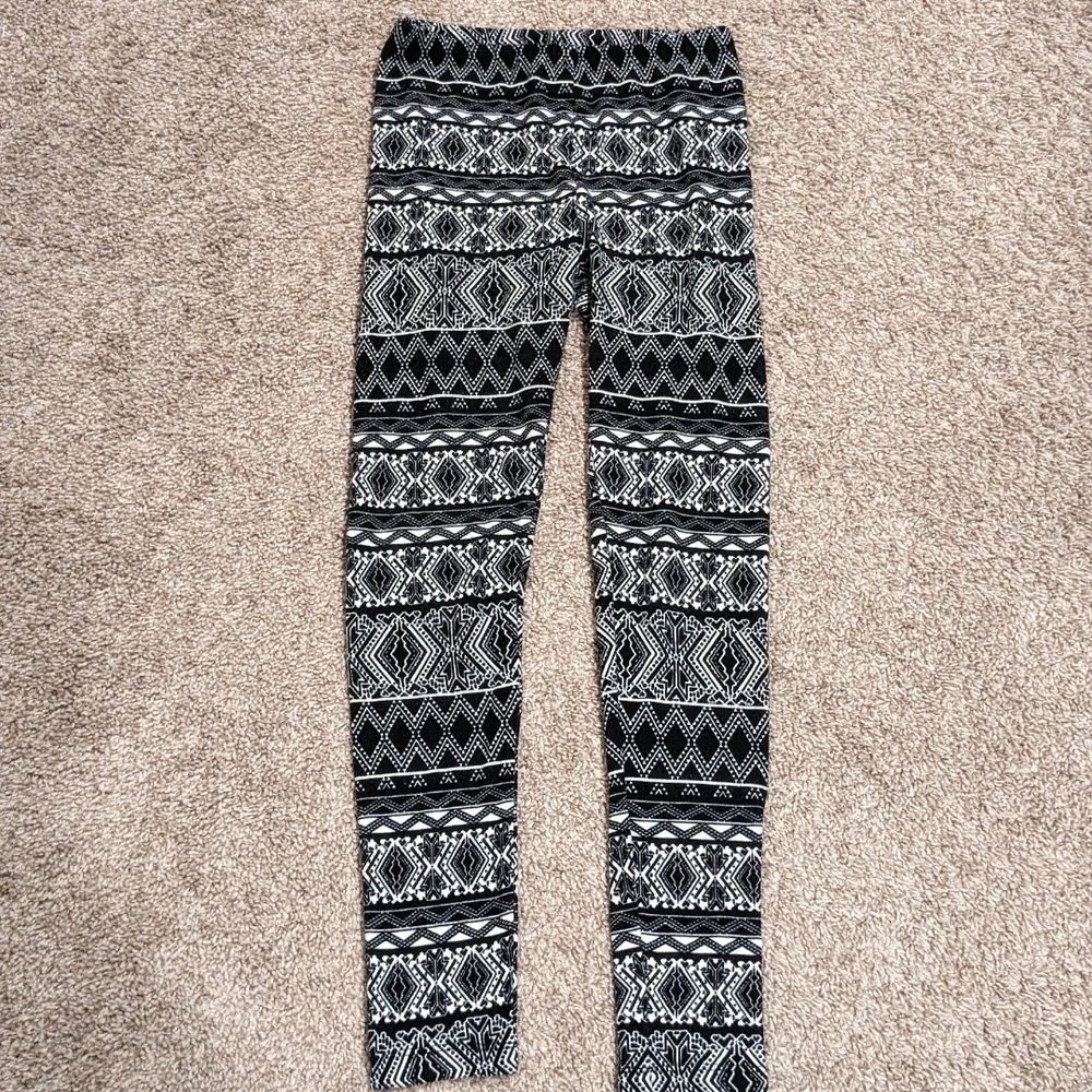 Pink Republic Black & White Aztec Pattern Full Length Leggings Size Small